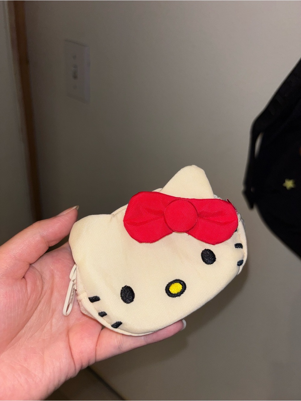 Baggu Hello Kitty Cream Coin Purse with Red Bow